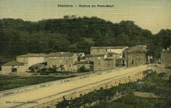 Chalabre, avenue du pont neuf